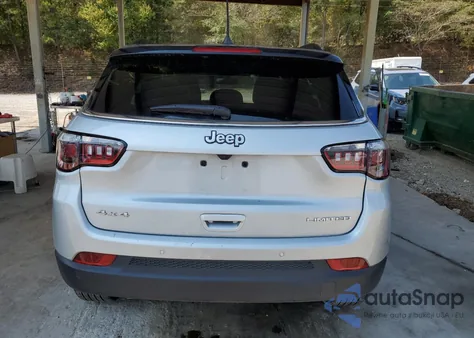 2025 Jeep Compass Limited z USA, uszkodzony, nr VIN 3C4NJDCN9ST524075